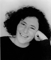 Francesca  Simon